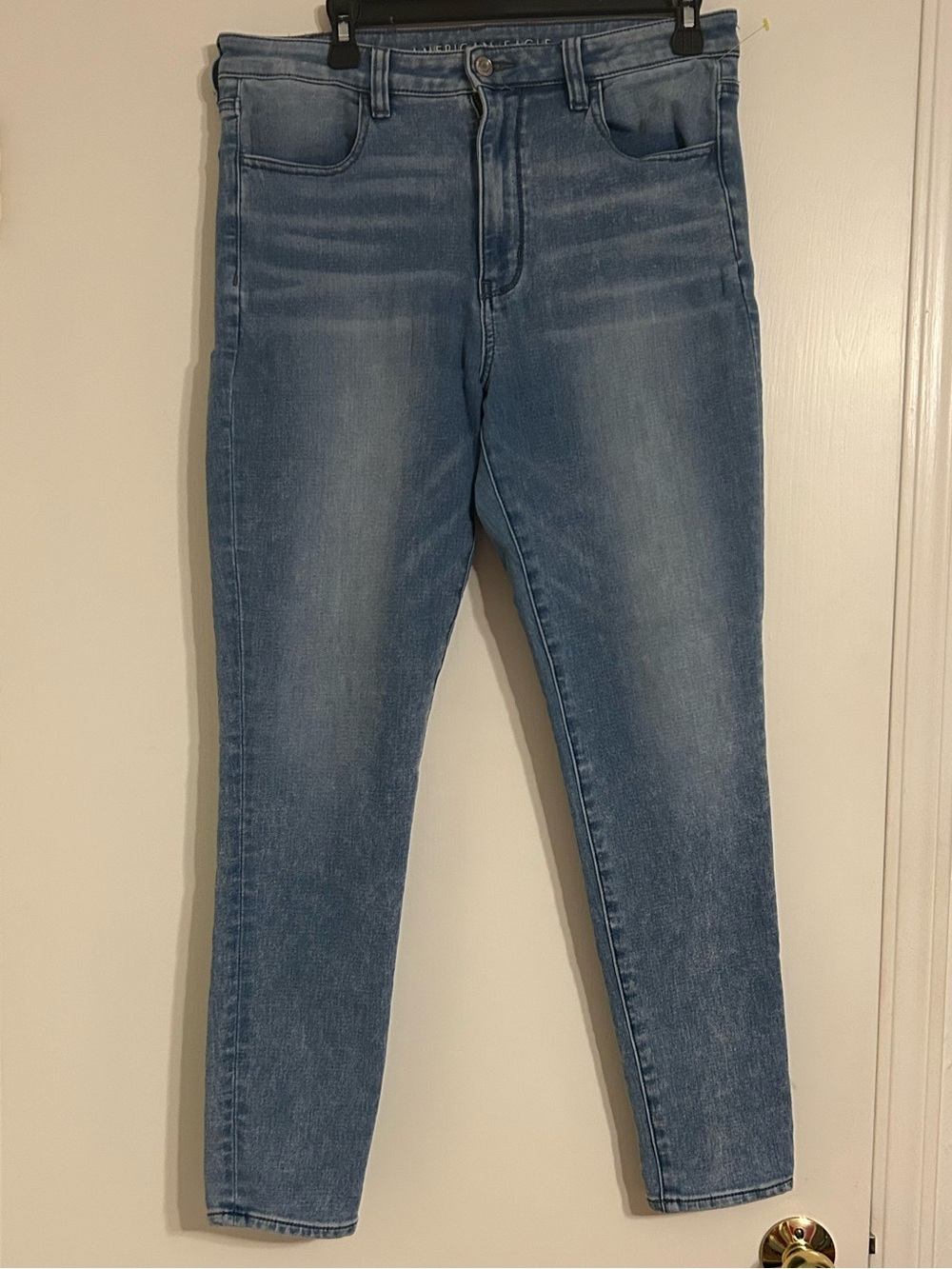 American Eagle Outfitters Light Blue High-Rise Skinny Jeans